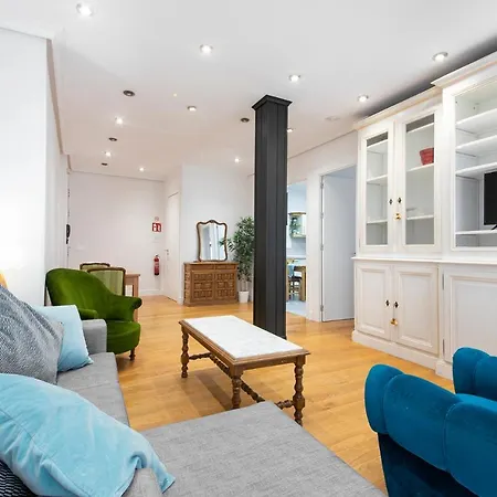 & - Neighbourhood Of Gros Apartamento *