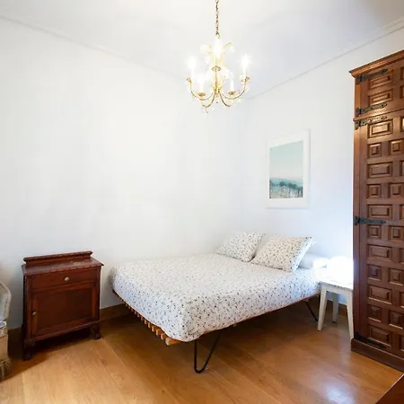 & - Neighbourhood Of Gros Apartamento