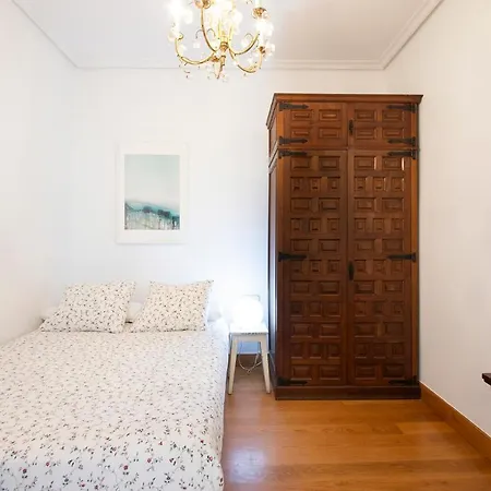 & - Neighbourhood Of Gros Apartamento *