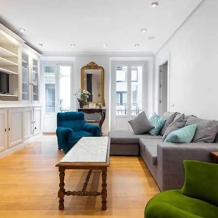 & - Neighbourhood Of Gros San Sebastian