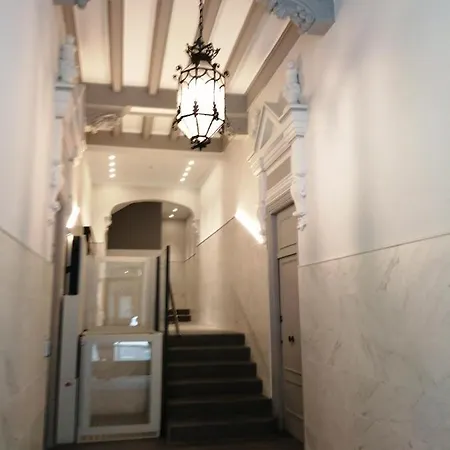 & - Neighbourhood Of Gros