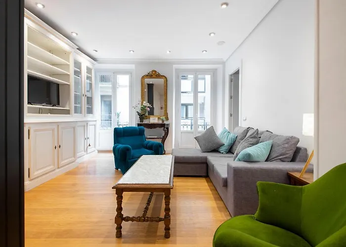 & - Neighbourhood Of Gros San Sebastian