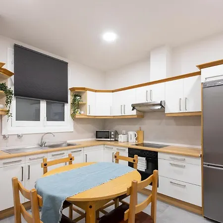 & - Neighbourhood Of Gros