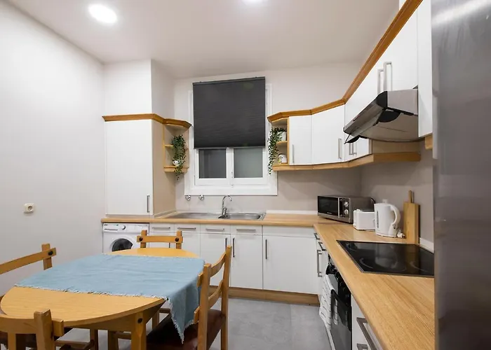 & - Neighbourhood Of Gros San Sebastián